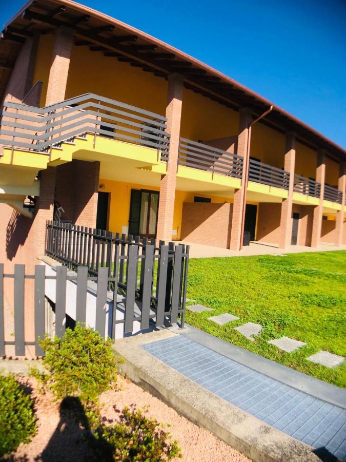 Appartamento Paradise Borgo Ticino ภายนอก รูปภาพ