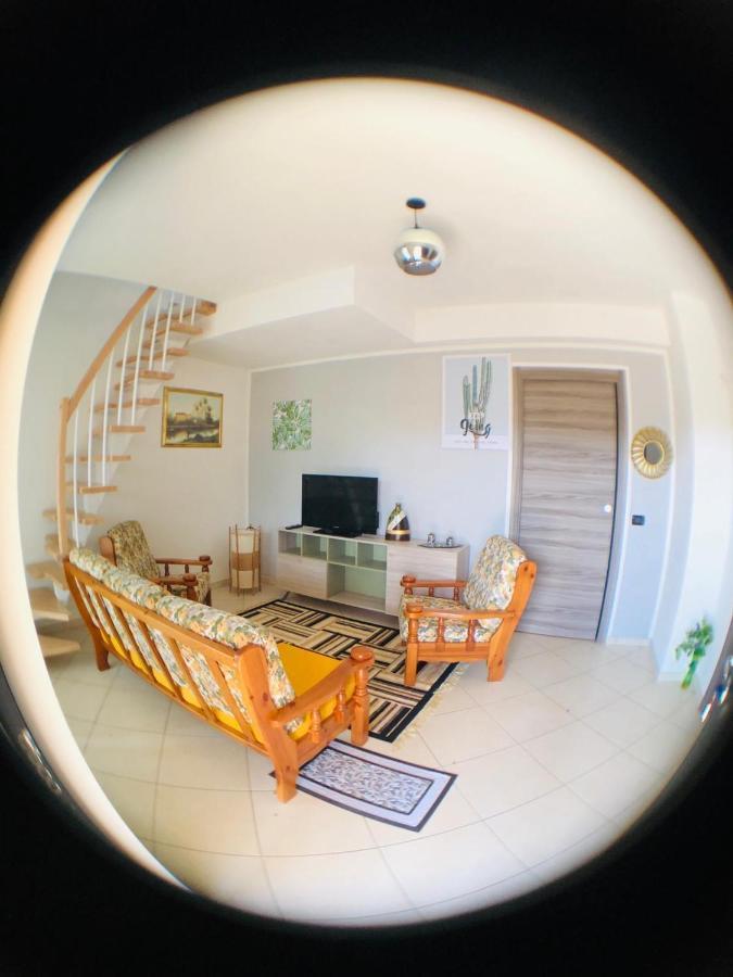Appartamento Paradise Borgo Ticino ภายนอก รูปภาพ