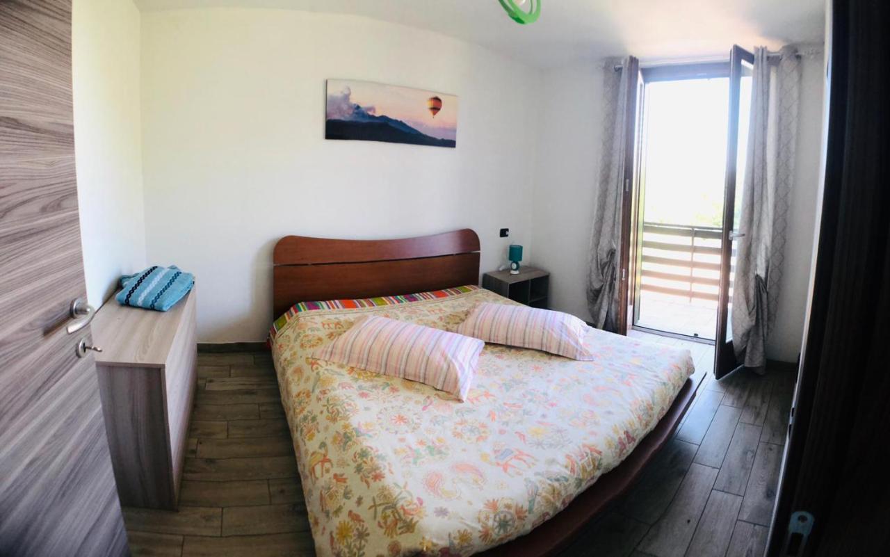 Appartamento Paradise Borgo Ticino ภายนอก รูปภาพ