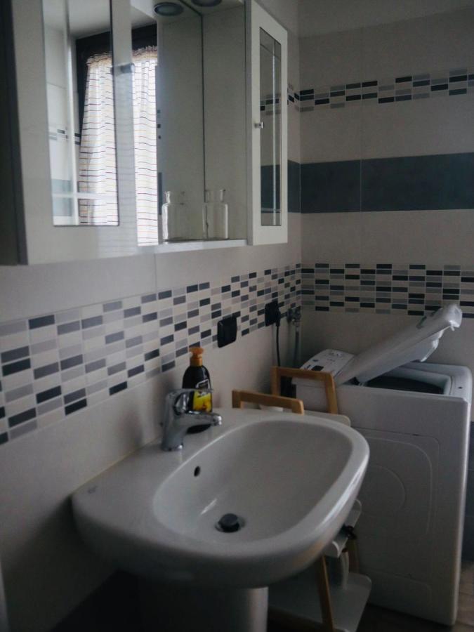 Appartamento Paradise Borgo Ticino ภายนอก รูปภาพ